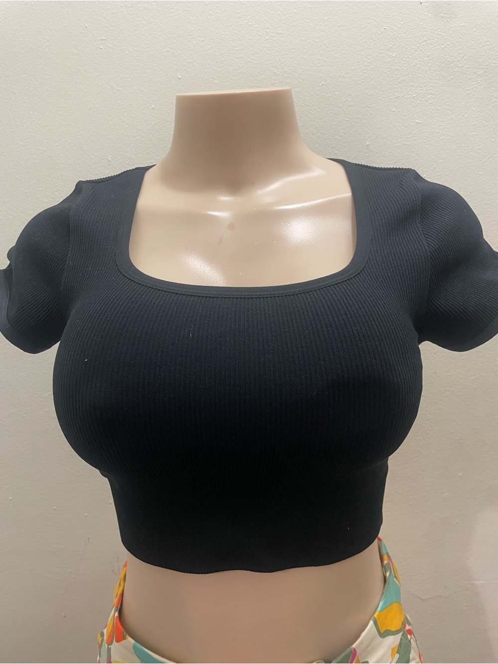 Black Ribbed Square-Neck Crop Top - Unbranded